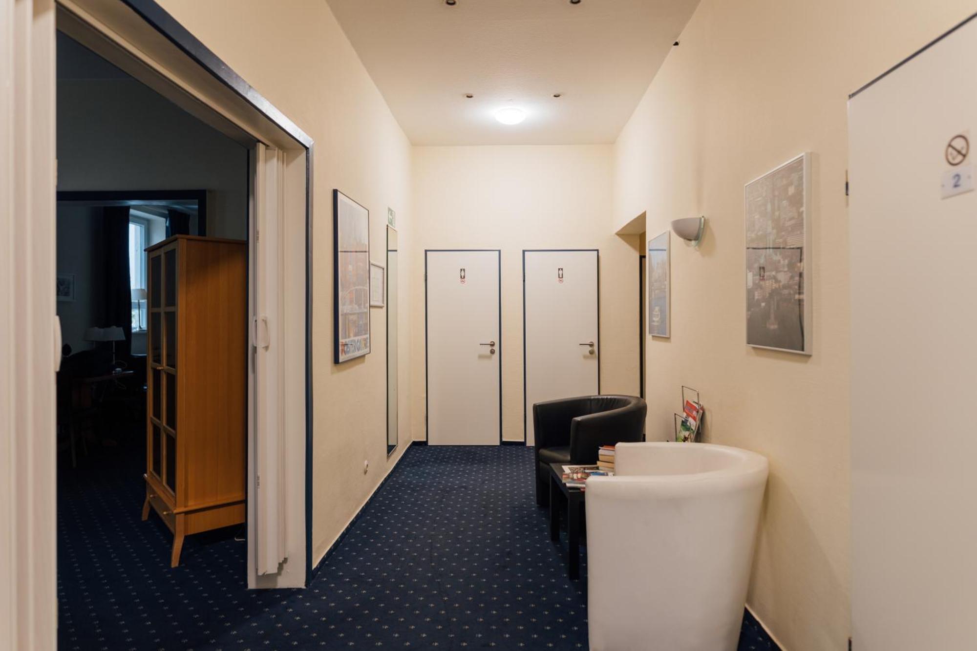 Hotel Commerz ฮัมบูร์ก ภายนอก รูปภาพ