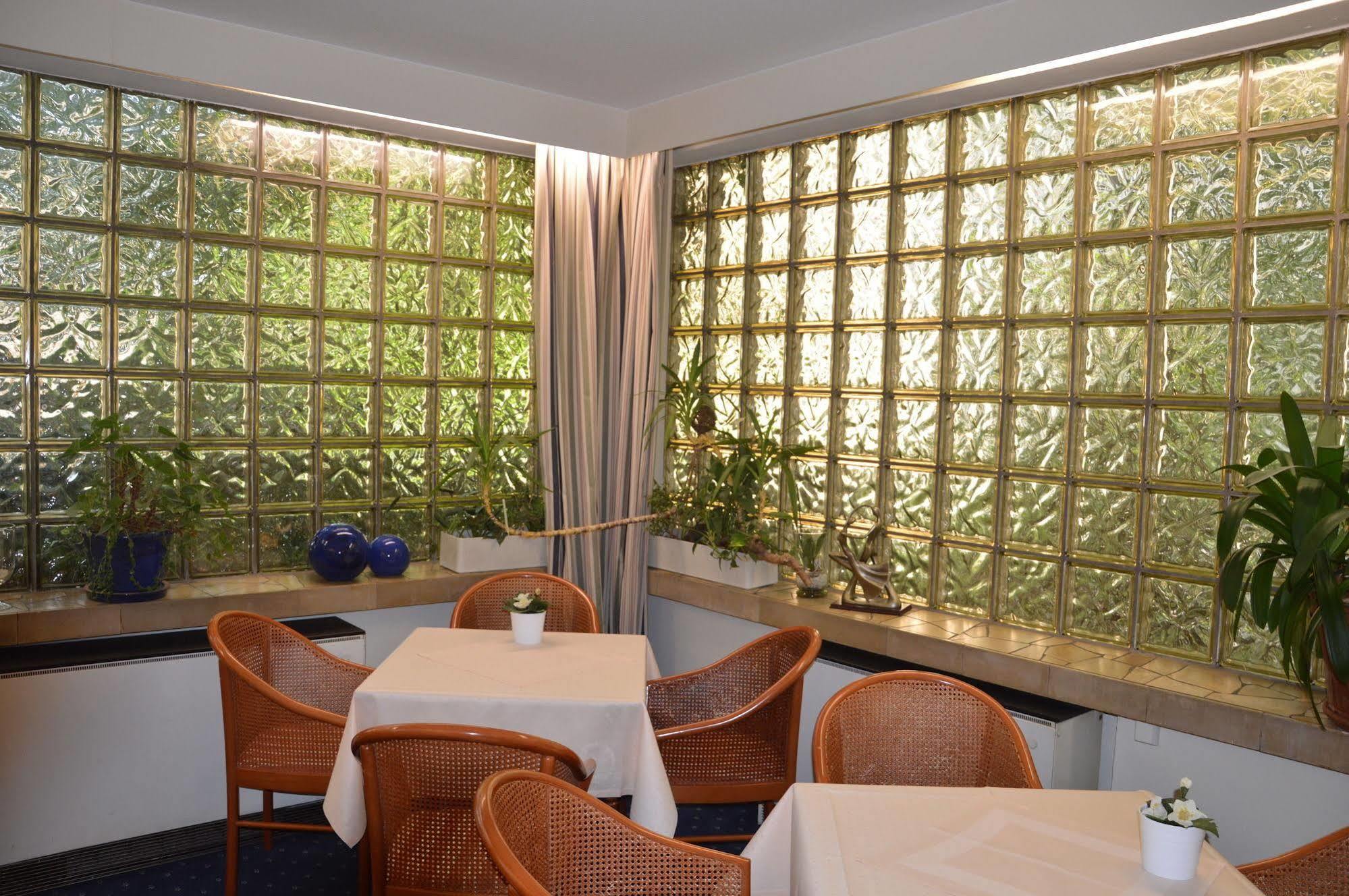 Hotel Commerz ฮัมบูร์ก ภายนอก รูปภาพ